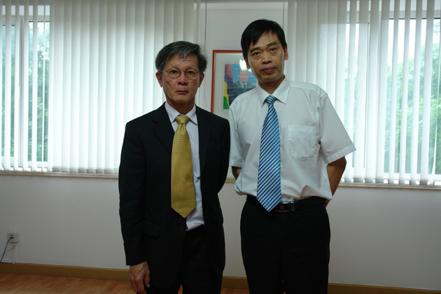 會長與毛里求斯大使館人員合影